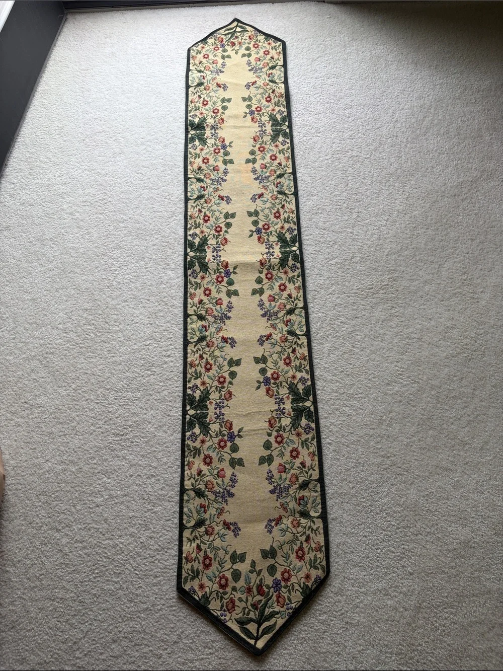 Floral Cream Table Runner